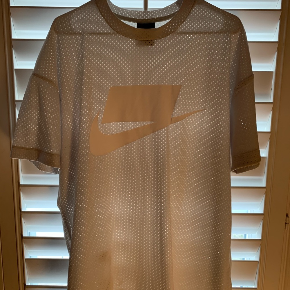 Nike Mesh Grey Tee